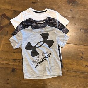 Under Armour Kids' Gray and Black Graphic Tee